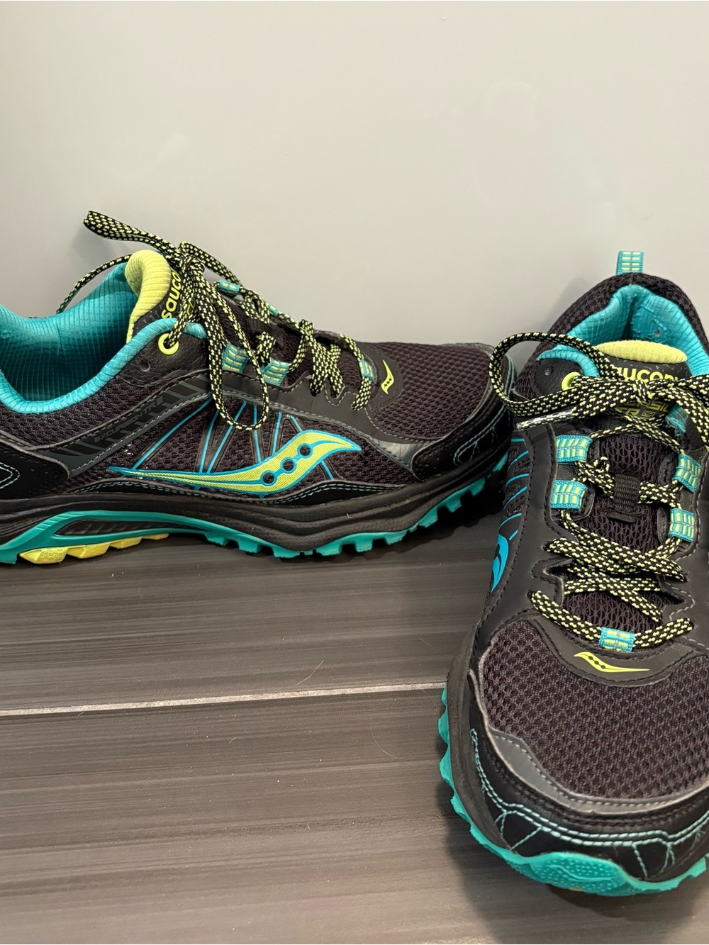 Saucony Women's Black Teal Trail Running Sneakers